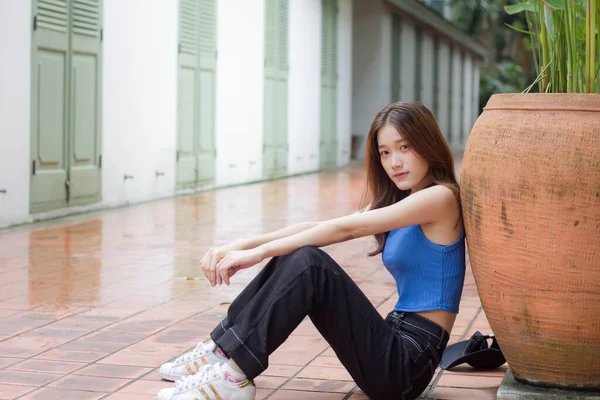 Portrait Thai Chine Adulte Belle Fille Chemise Bleue Jeans Noir — Photo