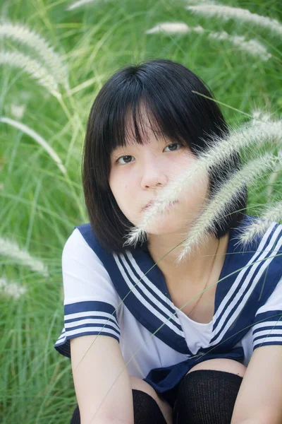 Japonais Adolescent Belle Fille Dans Étudiant Sourire Détendre — Photo