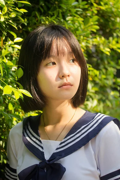 Japonês Teen Bela Menina Estudante Sorriso Relaxar — Fotografia de Stock