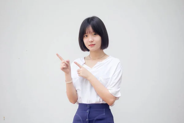 Asiático Tailandés Adolescente Blanco Camiseta Hermosa Chica Apuntando —  Fotos de Stock