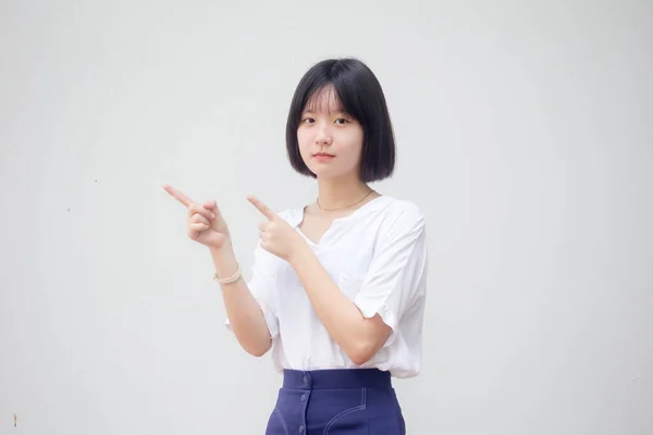Asiático Tailandés Adolescente Blanco Camiseta Hermosa Chica Apuntando — Foto de Stock