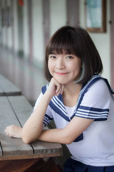 Japans Tiener Mooi Meisje Student Glimlach Ontspannen — Stockfoto