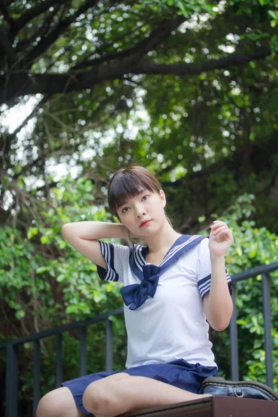 Japonês Teen Bela Menina Estudante Sorriso Relaxar — Fotografia de Stock