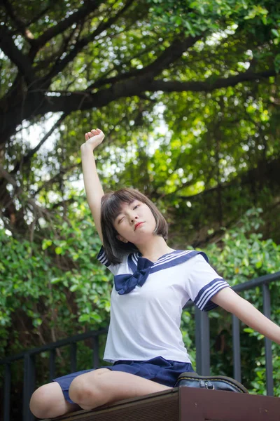 Japans Tiener Mooi Meisje Student Glimlach Ontspannen — Stockfoto