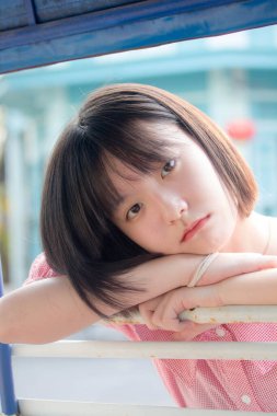 Asya Taylandlı genç pembe tişört Güzel kız