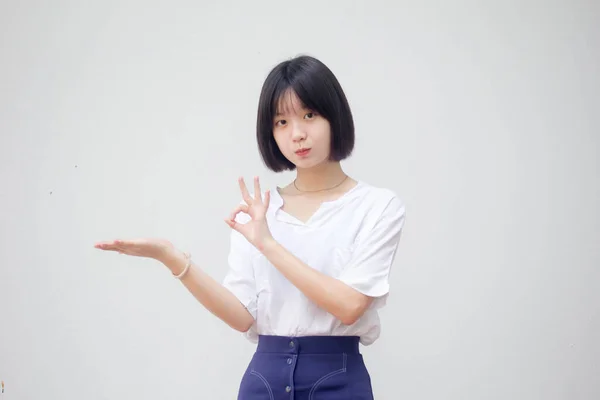 Ασία Thai Έφηβος Λευκό Shirt Όμορφο Κορίτσι Δείχνουν Χέρι — Φωτογραφία Αρχείου