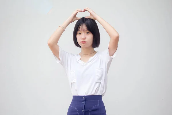 Ásia Tailandês Adolescente Branco Shirt Bela Menina Dar Coração — Fotografia de Stock