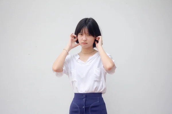 Asiático Tailandés Adolescente Blanco Camiseta Hermosa Chica Escuchar — Foto de Stock