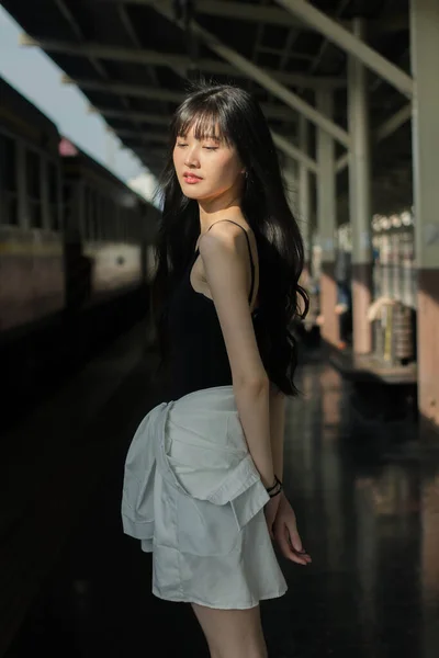 Portrait Von Thai Japan Adult Beautiful Girl Black Shirt Blue — Stockfoto