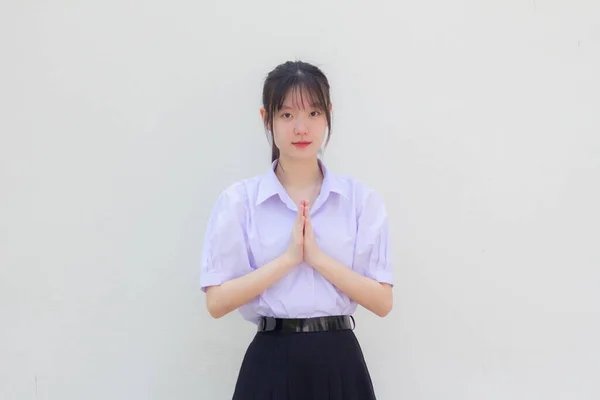 Asya Taylandlı Lise Öğrencisi Üniforması Güzel Kız Saygı Göster — Stok fotoğraf