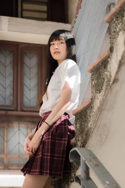 Japonais Adolescent Belle Fille Dans Étudiant Sourire Détendre — Photo