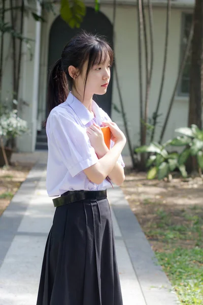 Ásia Tailandês Estudante Ensino Médio Uniforme Bela Menina Sorriso Relaxar — Fotografia de Stock