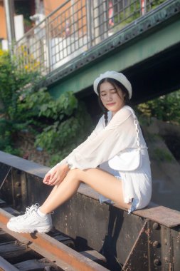 Asia thai teen blue dress güzel kız gülümse ve rahatla