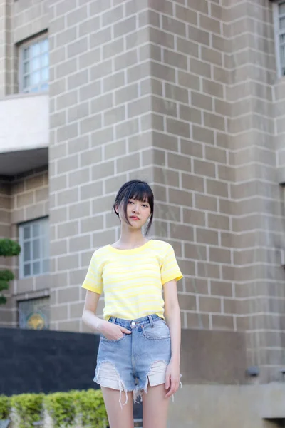 Portrait Thai China Adult Beautiful Girl Yellow Shirt Blue Jeans — 스톡 사진