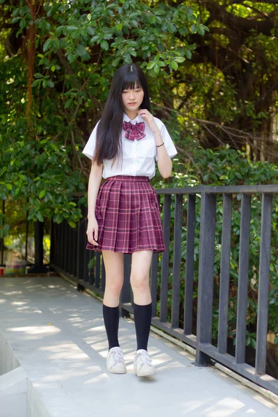 Japonés Adolescente Hermosa Chica Estudiante Sonrisa Relajarse — Foto de Stock