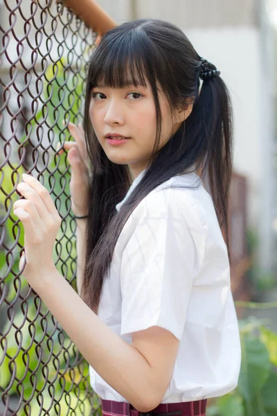 Japon Genç Güzel Kız Öğrenci Gülümsemesi Içinde Rahatla — Stok fotoğraf