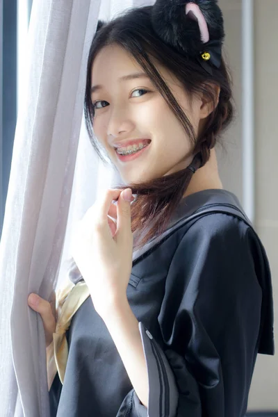 Japanisch Teen Hübsch Mädchen Student Smile Und Entspannen — Stockfoto