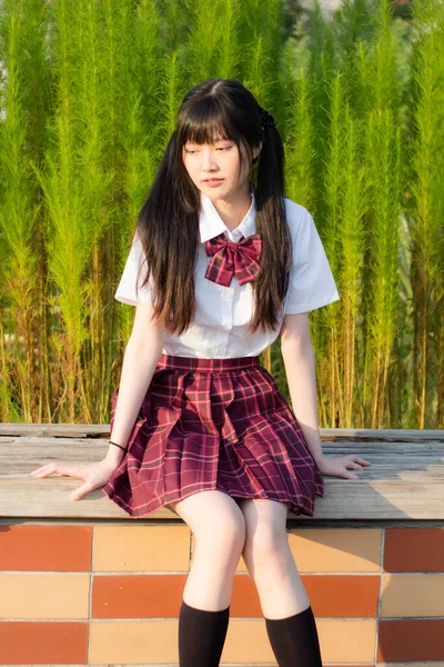 Japoński Nastolatek Piękne Dziewczyna Student Uśmiech Relaks — Zdjęcie stockowe