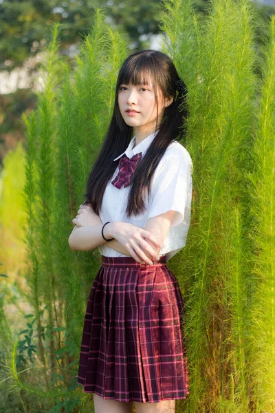 Japans Tiener Mooi Meisje Student Glimlach Ontspannen — Stockfoto