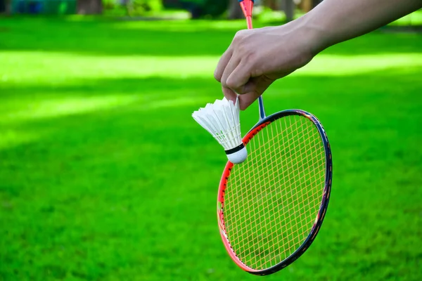 Shuttlecock Holding Hand Front Racket Ready Served — Stock Photo, Image