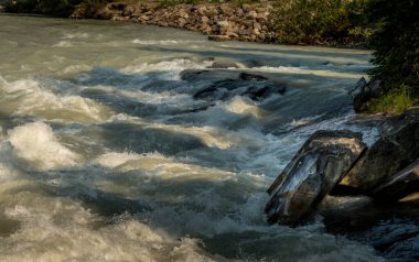 Kootney Nehri, Numa Falls Kootenay Ulusal Parkı İngiliz Kolombiyası Kanada yolunda.