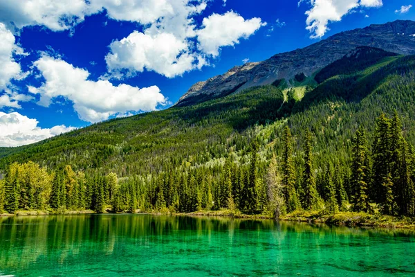 Emerald Faeder Lake Yoho National Park British Columbia Canada — Foto de Stock