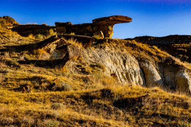 A drive through Dinosaur Provincial Park Alberta Canada