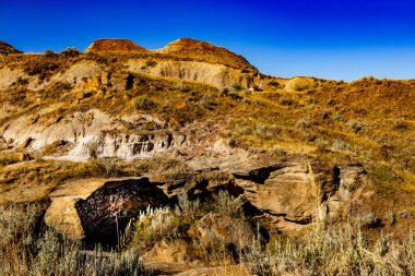 A drive through Dinosaur Provincial Park Alberta Canada