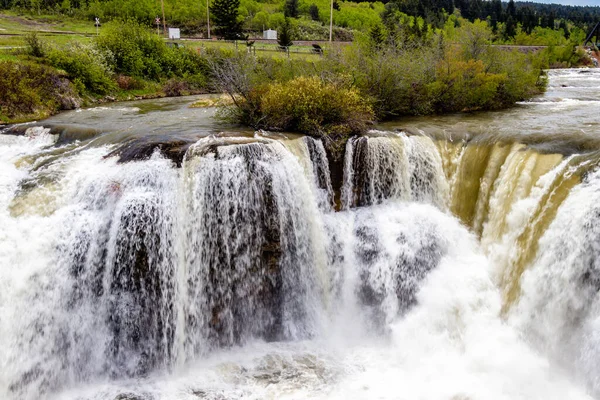 Water Dondert Watervallen Het Vroege Voorjaar Lundbeck Falls Pra Alberta — Stockfoto
