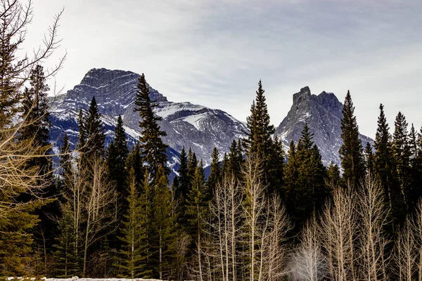 Góra Lougheed Mount Lougheed Provincial Recreation Area Alberta Kanada — Zdjęcie stockowe