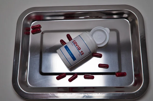 White Bottle Covid Antiviral Pills Opened Pills Out Bottle Steel — Stock Photo, Image