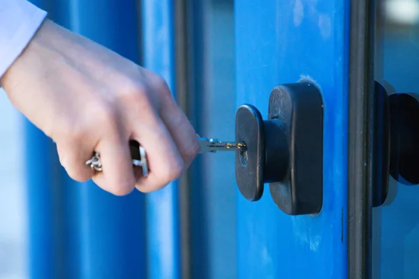 Young Beautiful Woman Entrance Building Woman Putting Key Lock Open — Stock Photo, Image