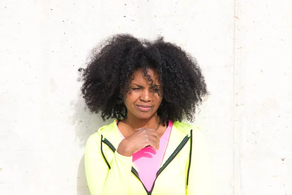 Bella Giovane Donna Afro Americana Verde Brillante Rosa Sportswear Uno — Foto Stock