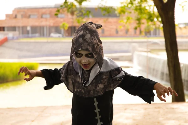 Happy Halloween Child Costume Halloween Party Boy Scaring People Trick — 스톡 사진