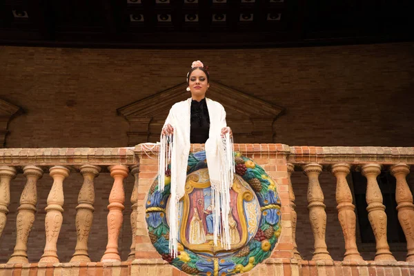 Beautiful Teenage Flamenco Dancer Brown Hair Stands Balcony Wearing Shawl — 스톡 사진