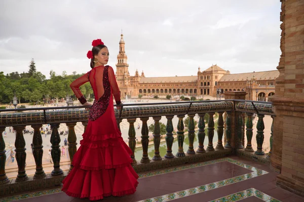 Beautiful Teenage Woman Dancing Flamenco Balcony Square Seville She Wears — Stok fotoğraf