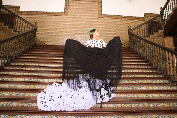 Beautiful Teenage Woman Dancing Flamenco White Dress Black Polka Dots — Stok fotoğraf