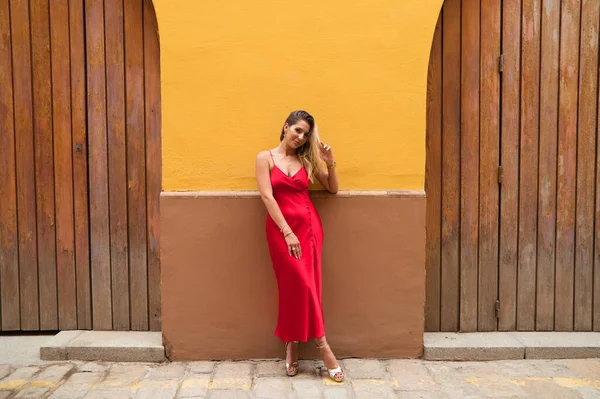 Young Blonde Beautiful Woman Red Dress Visiting Seville Woman Poses — Stok fotoğraf