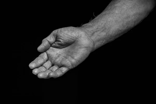 Uitgestrekte Hand Van Een Blanke Man Geïsoleerd Zwarte Achtergrond Zwart — Stockfoto