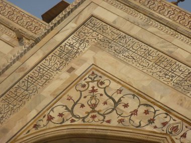 Taj Mahal 'in dış dekorasyonuna yakın çekim