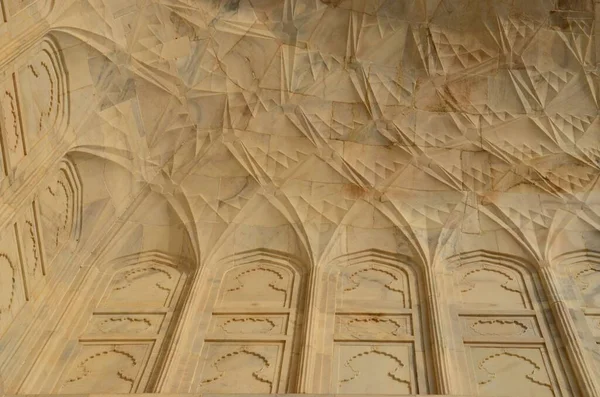 タージ マハルの装飾された壁の詳細 — ストック写真