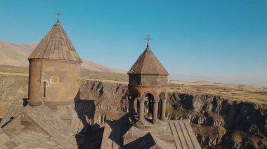 Ermenistan 'daki Saghmosavank, Antik Hıristiyan Kilisesi