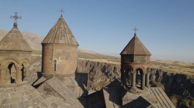 Ermenistan 'daki Saghmosavank, Antik Hıristiyan Kilisesi