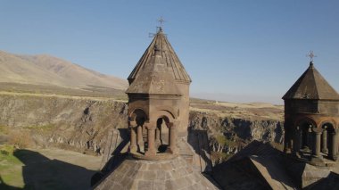 Ermenistan 'daki Saghmosavank, Antik Hıristiyan Kilisesi