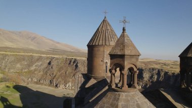 Ermenistan 'daki Saghmosavank, Antik Hıristiyan Kilisesi