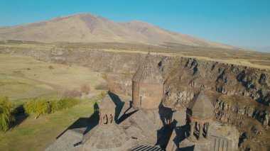 Ermenistan 'daki Saghmosavank, Antik Hıristiyan Kilisesi