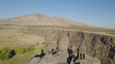 Ermenistan 'daki Saghmosavank, Antik Hıristiyan Kilisesi