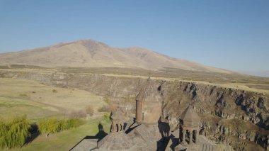 Ermenistan 'daki Saghmosavank, Antik Hıristiyan Kilisesi