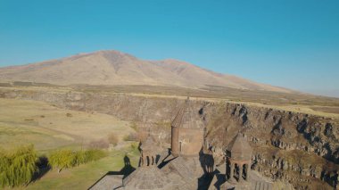 Ermenistan 'daki Saghmosavank, Antik Hıristiyan Kilisesi