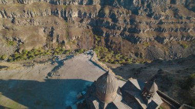 Ermenistan 'daki Saghmosavank, Antik Hıristiyan Kilisesi